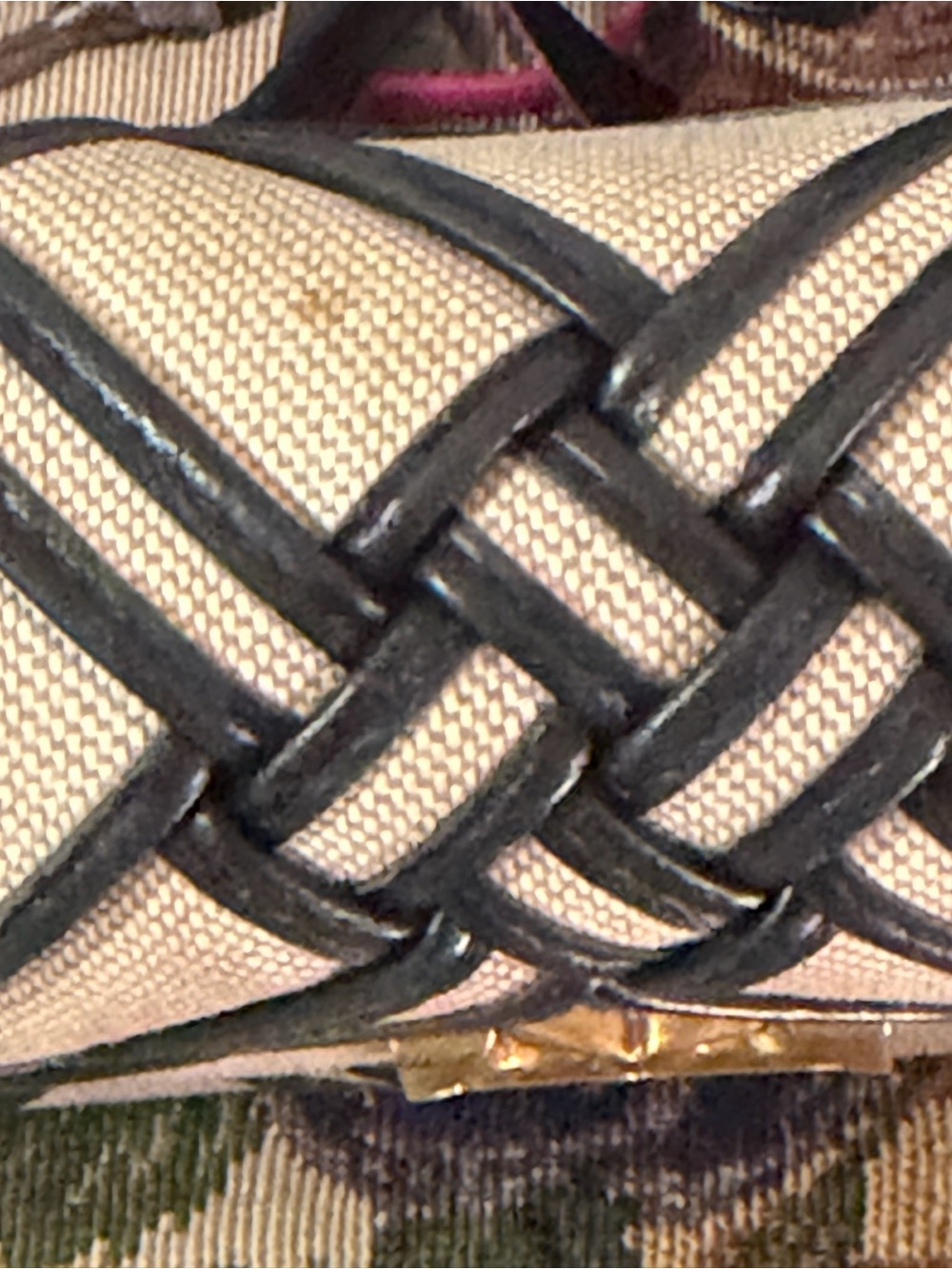 Tory Burch Cream Shoulder Bag with Black Woven Trim and Gold Hardware - Picture 11 of 13